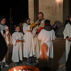 Osternachtsfeier mit Weihbischof Turnovszky